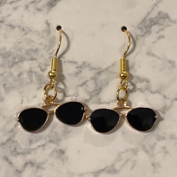 🔴Handmade Sunglass Earrings🕶 - Picture 2 of 4